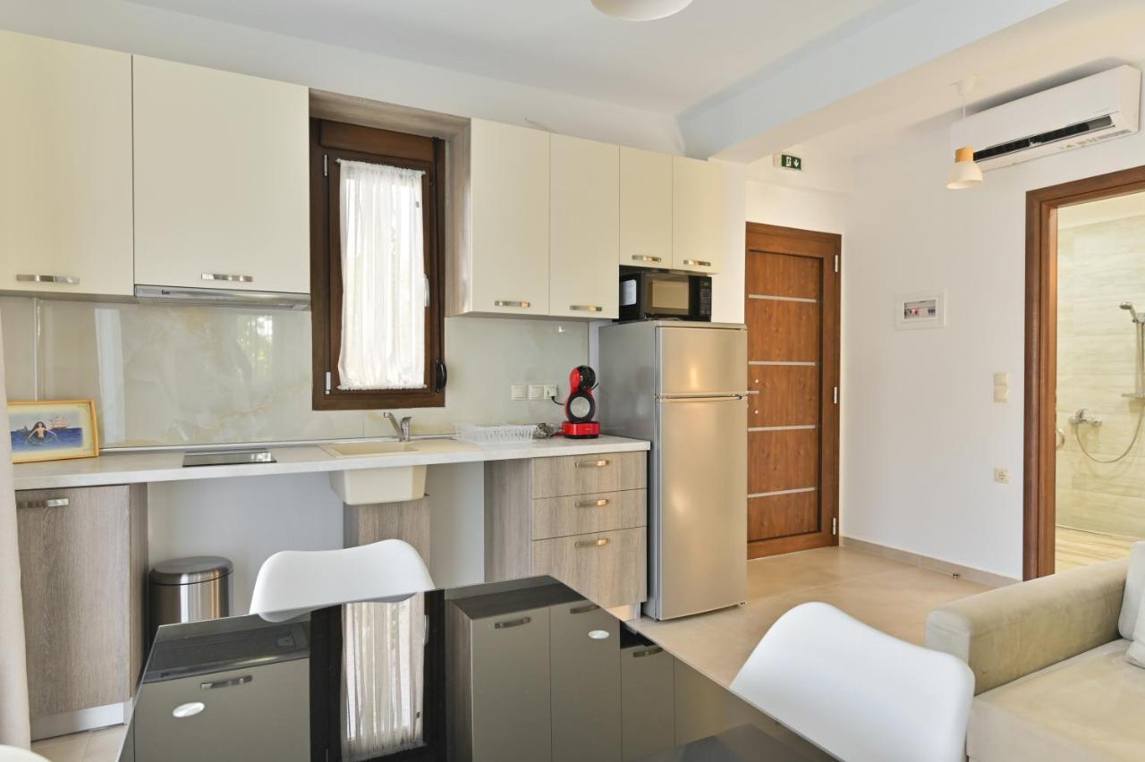 Kalli'S Apartments Нікіті Екстер'єр фото
